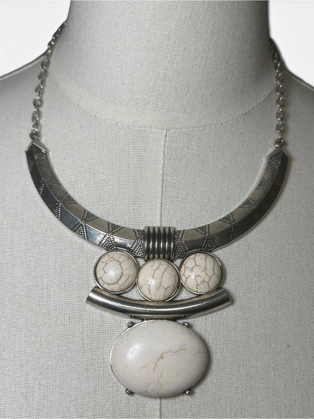 paparazzi Silver-Tone Statement Necklace with White Marble Accents